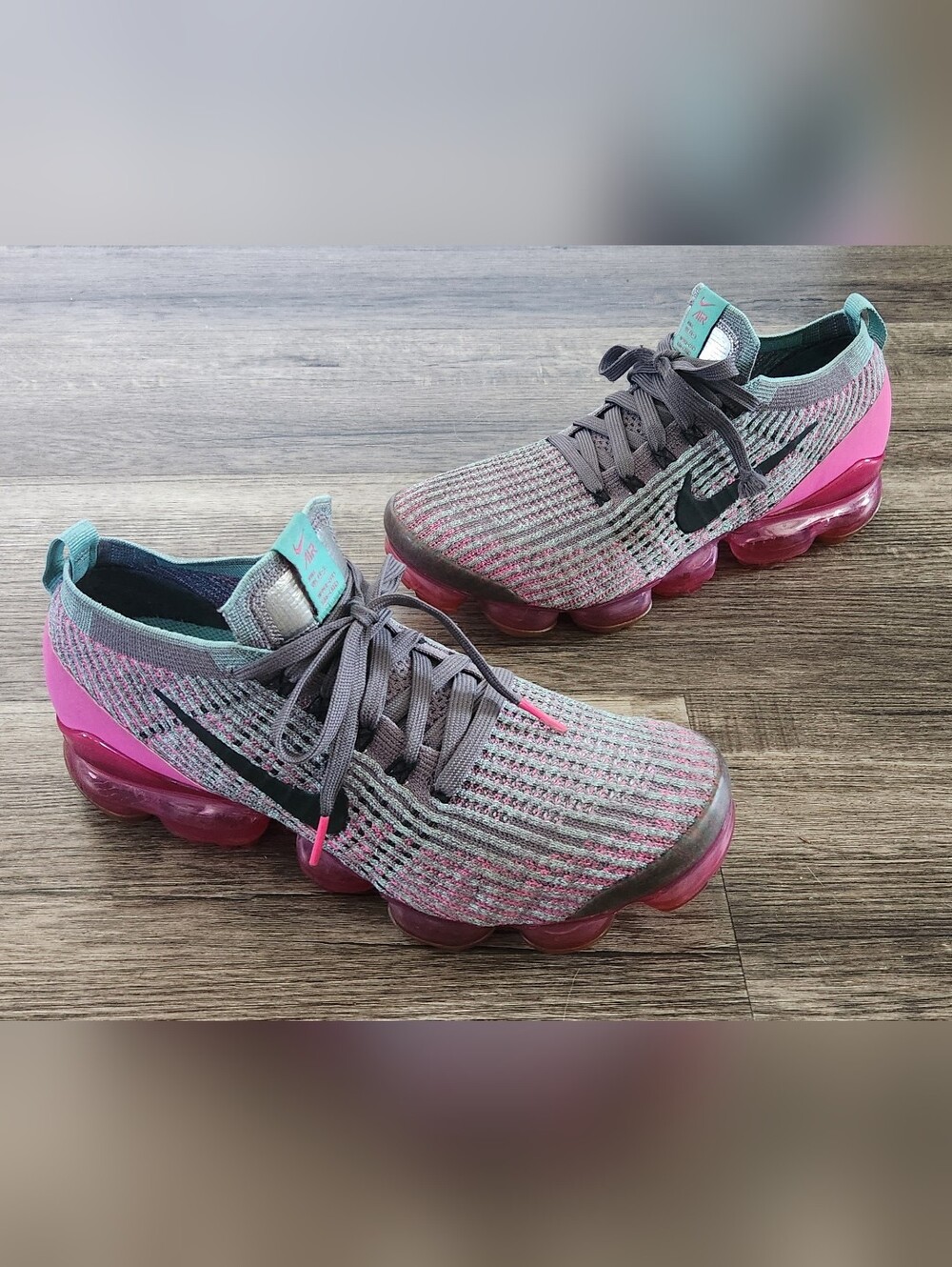 **RARE** Nike Air VaporMax Vapor Max Flyknit 3 Sz 9.5 Gunsmoke Grey Fuchsia Pink